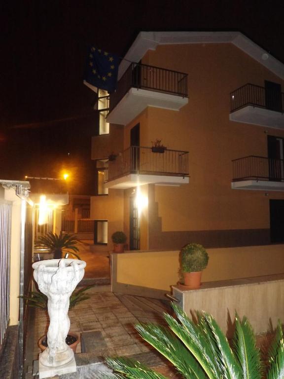 Affittacamere Pone Sesto San Giovanni Buitenkant foto