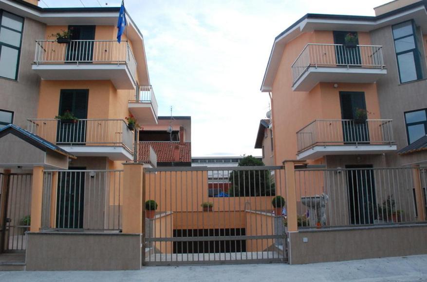 Affittacamere Pone Sesto San Giovanni Buitenkant foto